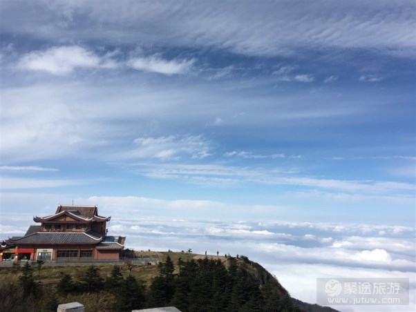 峨眉山旅游
