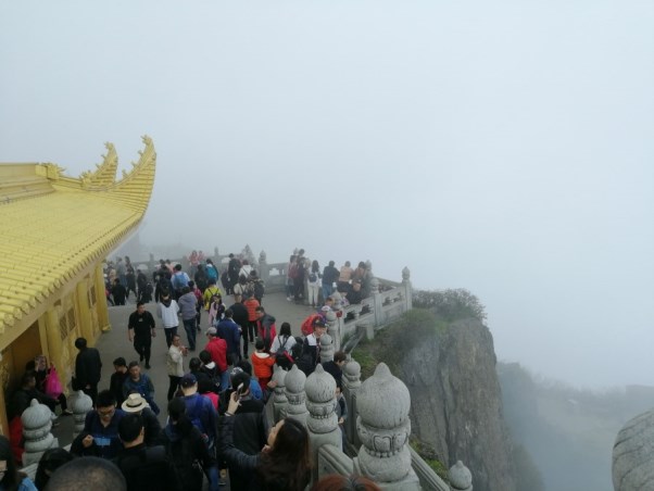 峨眉山