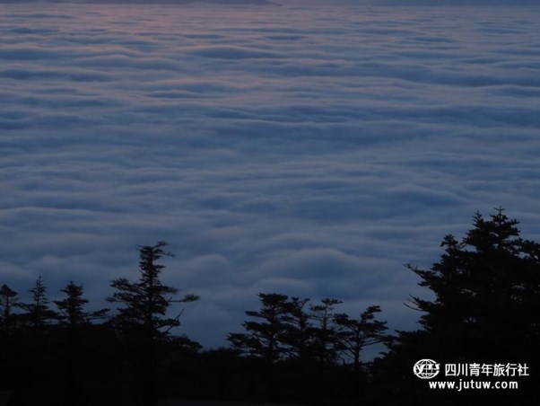峨眉山