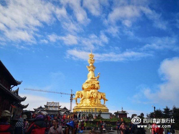 峨眉山旅游